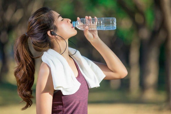 Uống nước tinh khiết lâu ngày gây nhiều ảnh hưởng nghiêm trọng đến sức khỏe