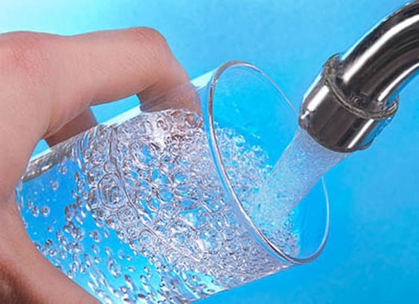 Nước từ máy lọc nước đạt chuẩn không cần đun lại