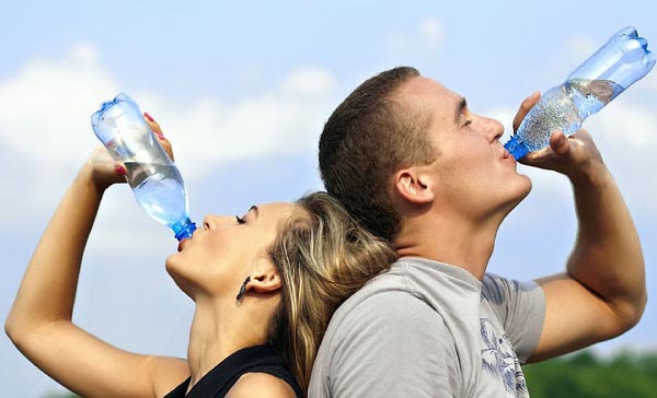 Uống 1L nước mỗi ngày giúp giảm nguy cơ tử vong do tim