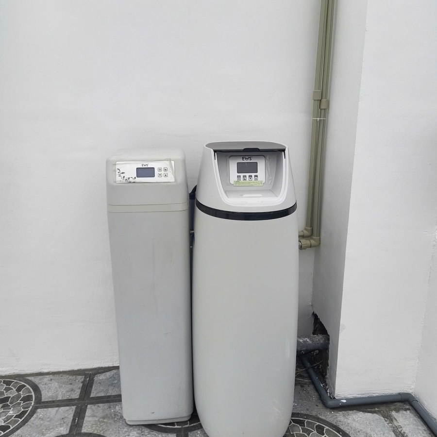 Lắp đặt lọc tổng Geyser cho căn hộ Hà Nội nên ưu tiên gọn, chịu áp và dễ thay lõi.